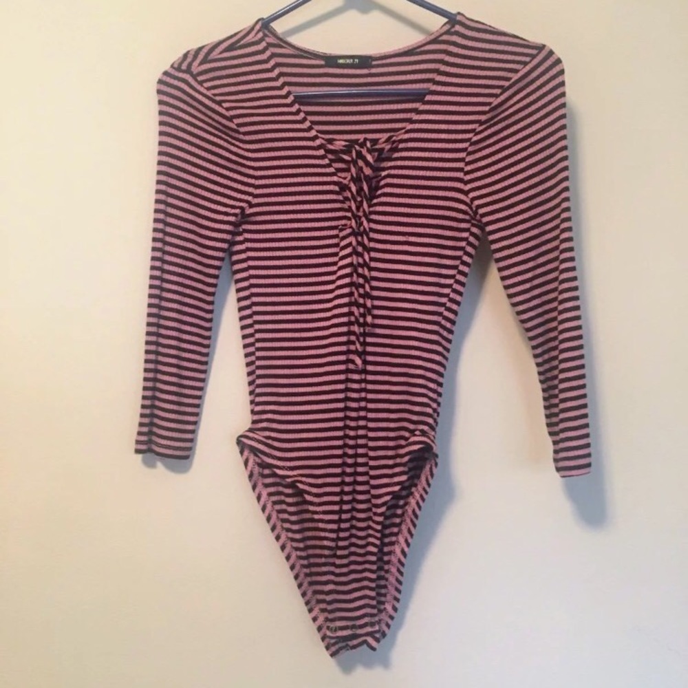 π΄ LAST CHANCE NWOT body suit